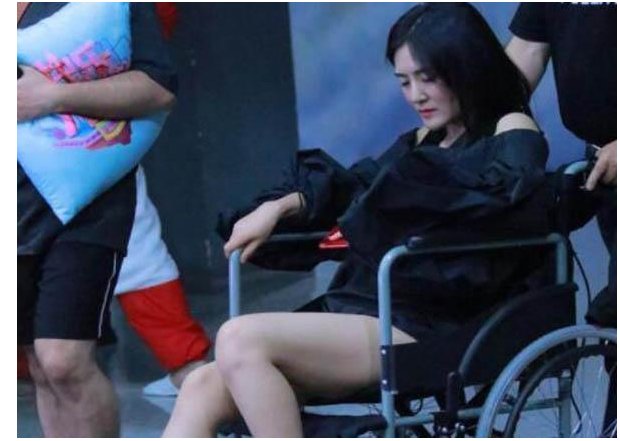 谢娜缺席快本原因被曝光?