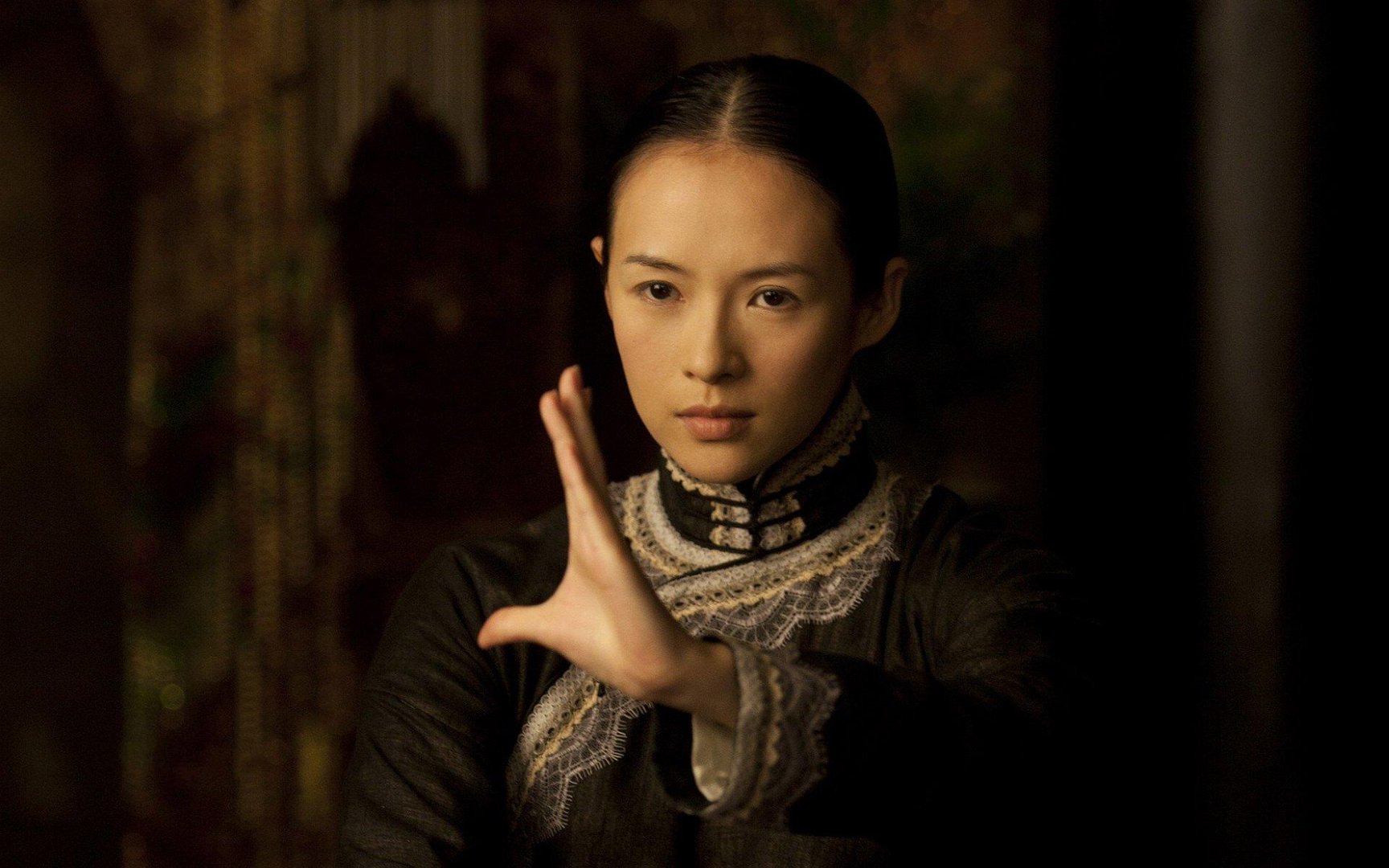 章子怡问为什么都要当演员，你觉得这个问题该如何回答？