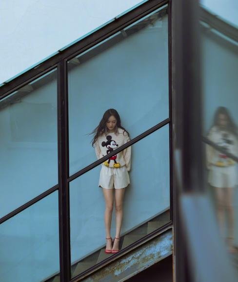 你见过对比最惨烈的一次撞衫吗？是什么情况呢？