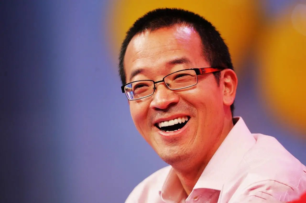 俞敏洪称10年内都可以退休，以后做新东方是玩的心态！如何看待其言论？