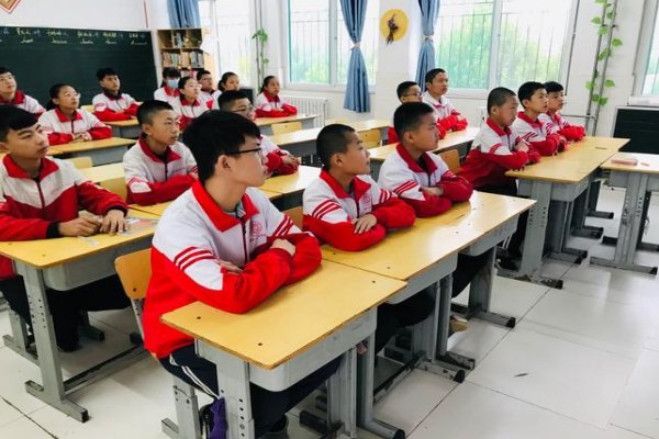 弹无虚发什么意思