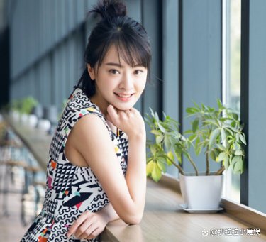 靠“绯闻”上位的孙铱，和张嘉益林更新关系复杂，究竟有何背景？