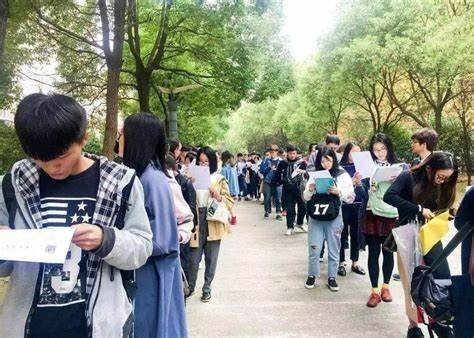 三本学费一年大概多少