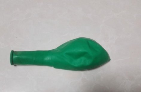 怎样使用气球打结器？