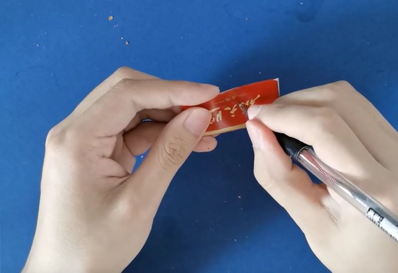 能用手机拍日食吗，能拍的话手机会破掉吗，眼睛会受损吗