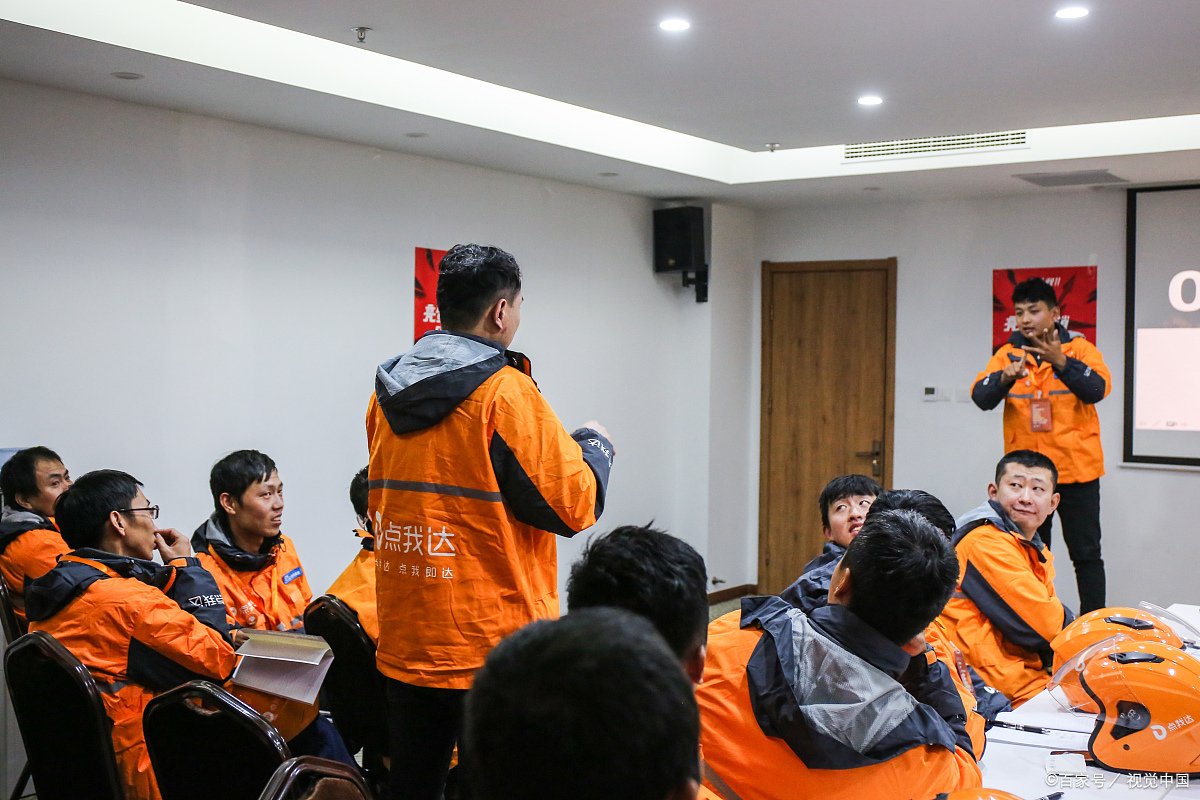 上海外卖骑手在岗人员达1.8万人，每天的配送量有多高？