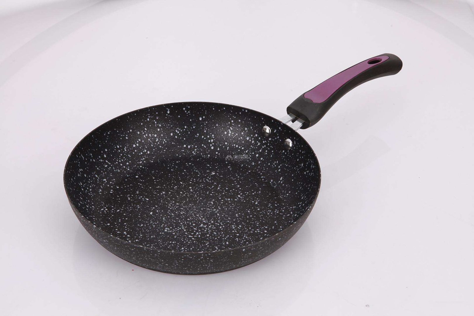 麦饭石锅是涂层还是纯麦饭石?