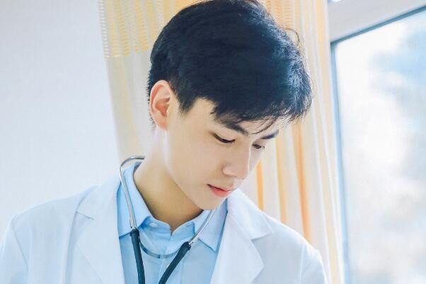 老公的工作压力很大，怎么办呢？