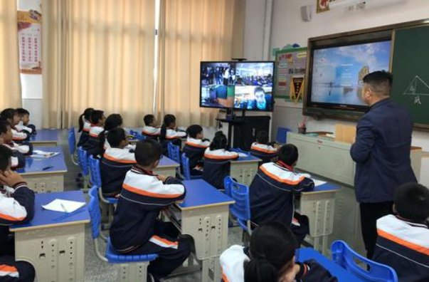 千古名篇《滕王阁序》中