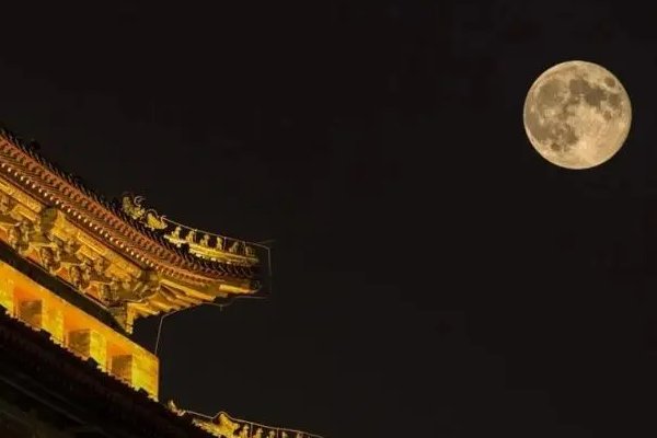 恰逢国庆中秋双节的诗句