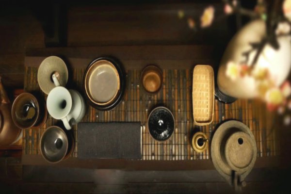 ()(又称茶百戏、水丹青)是流行于宋代的一种带有游戏性质的技艺。