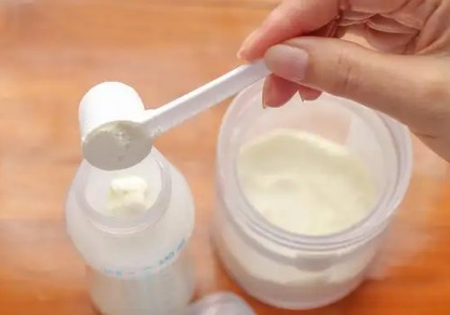 婴幼儿奶粉价格上涨，乳企称进口通路基本正常，这波上涨源于什么？