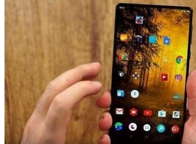 手机显示系统维护中是什么意思?