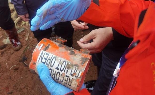 东航事故中的第二个黑匣子是怎么被找到的？它有多重要？