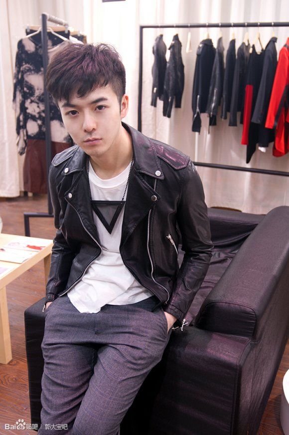 《非常完美》男嘉宾　郭大宝一个可爱的让人心疼的男生　请问哪里可以下载到他的图片？