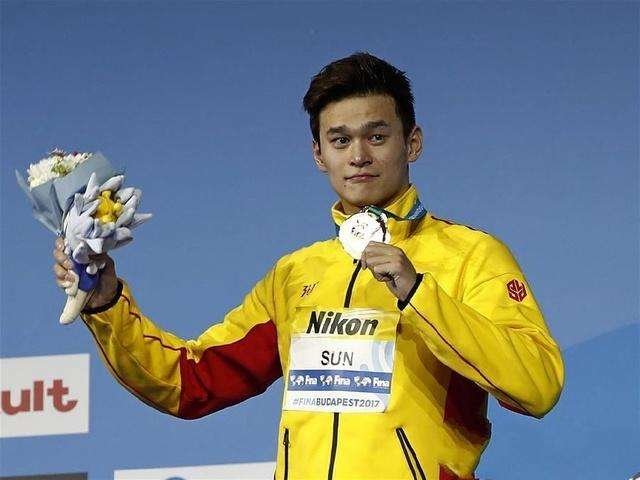 孙杨首秀再次揽下第一，一半天使一半魔鬼的他在你心中是个什么样的形象？