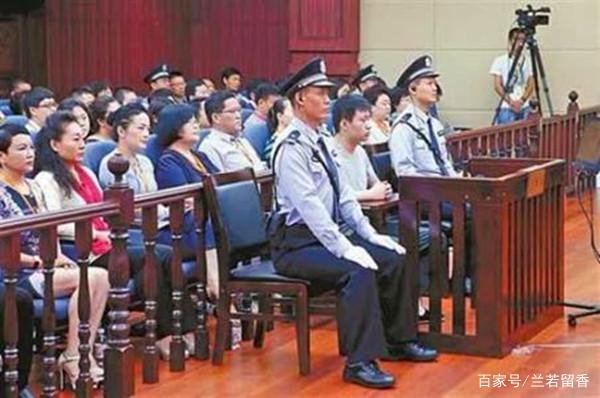 于欢入狱记：为保护母亲不受欺辱，持刀杀人致4人死亡，后来怎样？