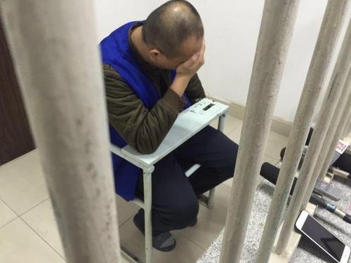 女子与六旬老汉入住酒店，事后索要钱财，怎么回事？