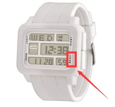 levis多功能电子手表怎么调时间