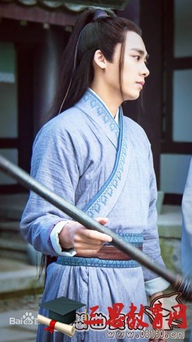 张小凡的烧火棍是什么武器？