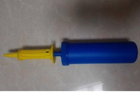 怎样使用气球打结器？