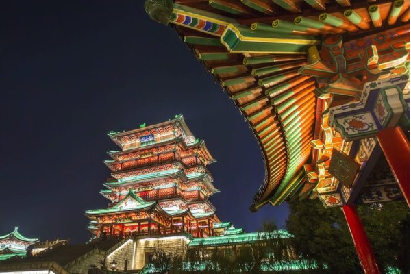 物华天宝 人杰地灵是哪个城市