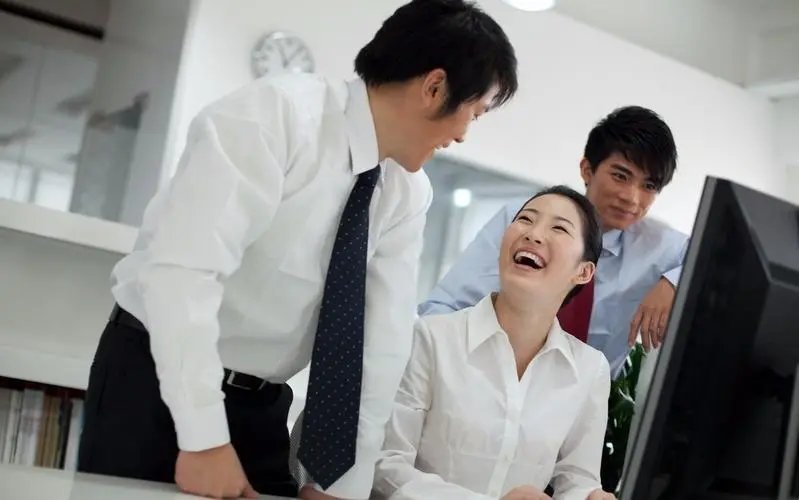 同事说公司裁员有我，让我早做打算，我应该怎么办？