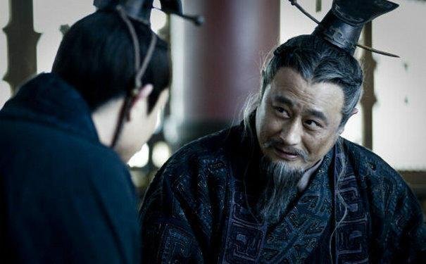 李斯活多大岁数？怎么死的？