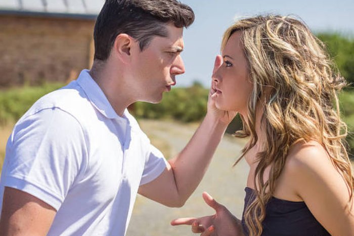 被老公打了一巴掌，你会怎么办？