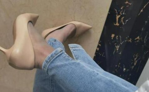 裤丝丝是什么意思？