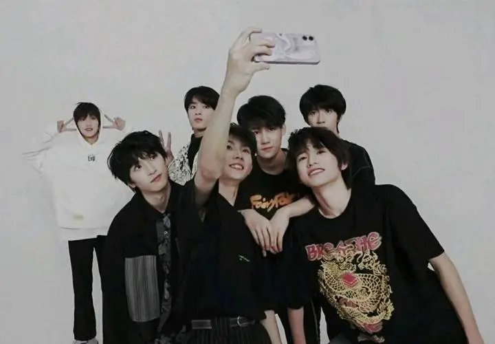 时代少年团都上过什么高中？