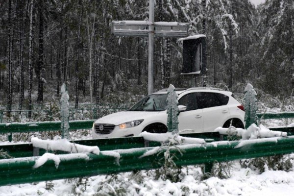 黑龙江漠河5月飞雪，为何气候如此异常？