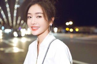 秦岚和小7岁男友拍情侣大片，找个比自己小的男友是什么感受？