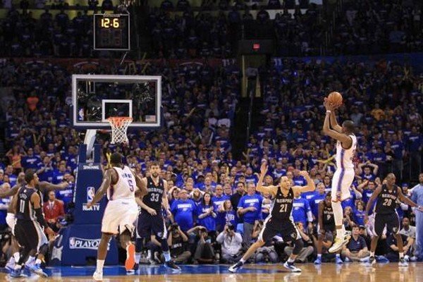 杜兰特为什么自爆35岁就要退役？35号对他到底有什么意义？