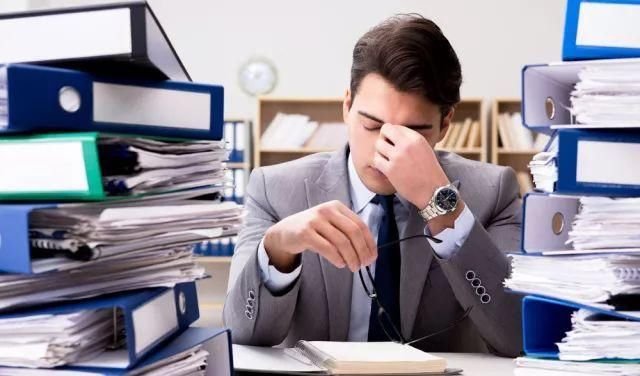 工作压力太大快受不了了，这时候该如何向女友诉说？