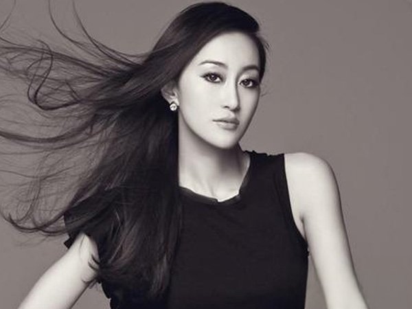 漫天飞舞一片荒芜是什么歌，飞舞歌曲介绍