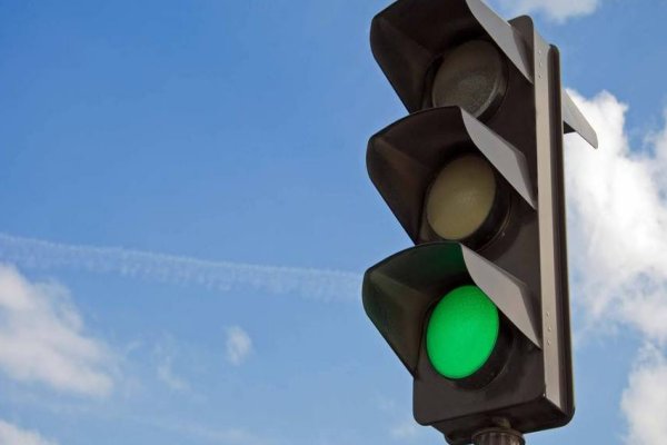 开绿灯的造句有哪些？