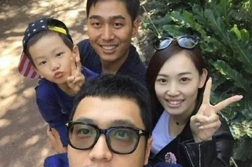 马蓉22张图片你敢看吗 马蓉照片交叉腿分析 马蓉与宋喆8个视频