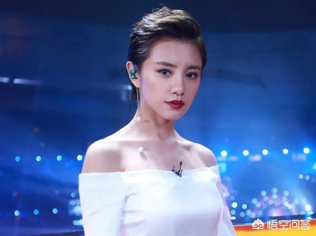 如何评价主持人伊一的情商？