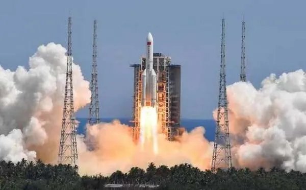 数万人看中国空间站问天发射,这是怎样一个伟大成就?