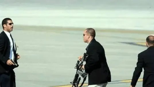 韩国总统保镖爆红 各国领导人贴身保镖盘点