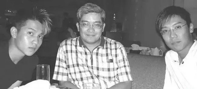 郎咸平六任妻子分别是谁 郎咸平和缪姓空姐的故事