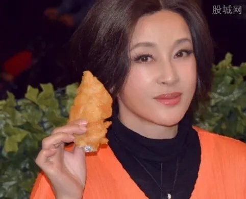 刘晓庆承认整形 整形前后照对比素颜简直吓死人