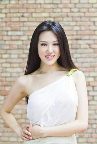 王姬和老公高峰情史盘点 女儿高丽雯惊艳程度不输母亲