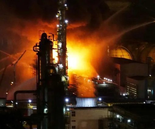 中石油分公司火灾什么时候扑灭?