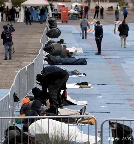 奥巴马批评特朗普,疫情应对是“混乱的灾难”,你怎么看?