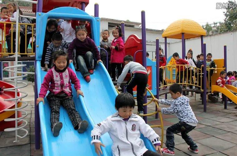 携程亲子园被曝虐童 携程亲子园费用是多少