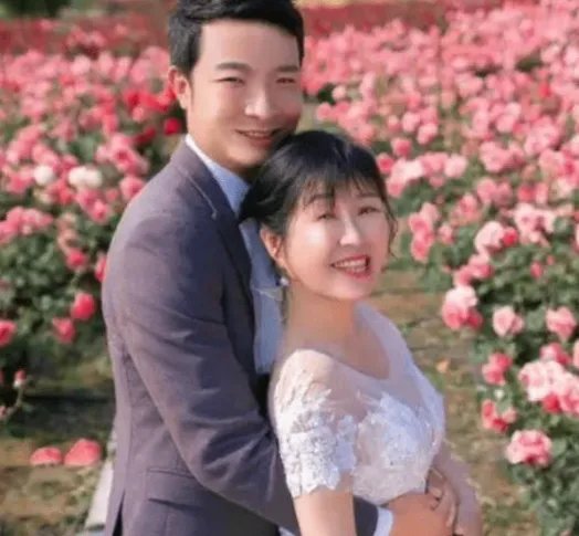 余秀华被家暴后分手,男方赔礼道歉,结果如何?