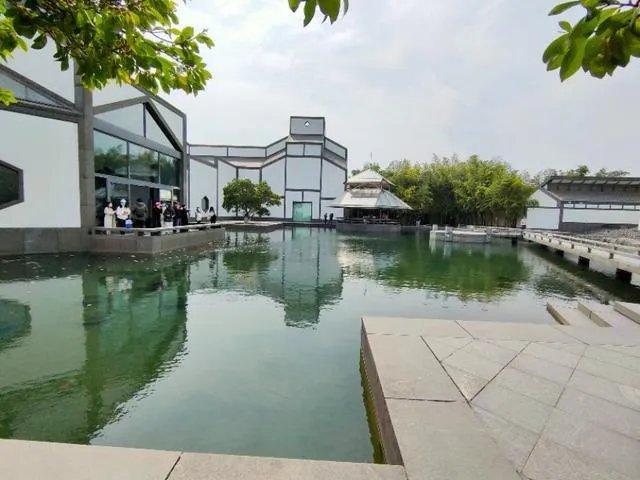 国家提出跨省旅游等暂不恢复，你家附近哪些景点适合出游呢？