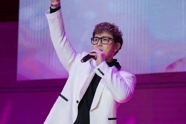 许绍洋女友jenny资料 两人怎么分手的